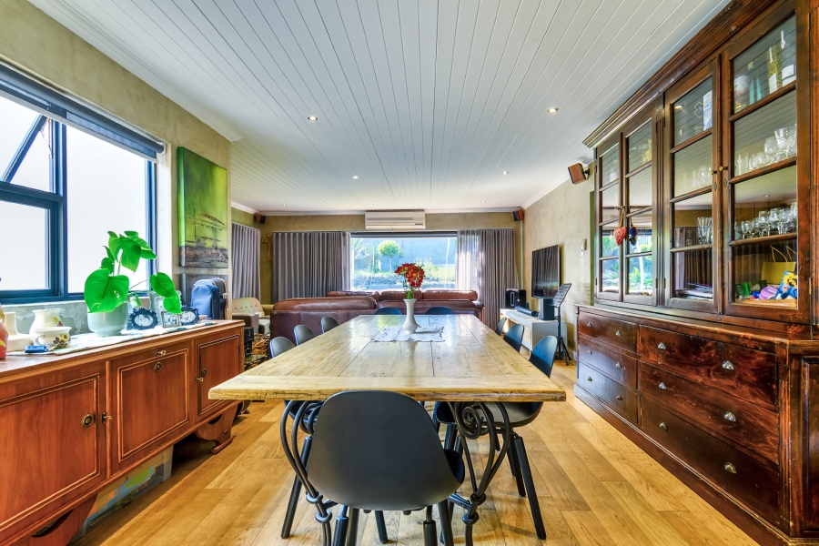 6 Bedroom Property for Sale in Kenridge Heights Western Cape